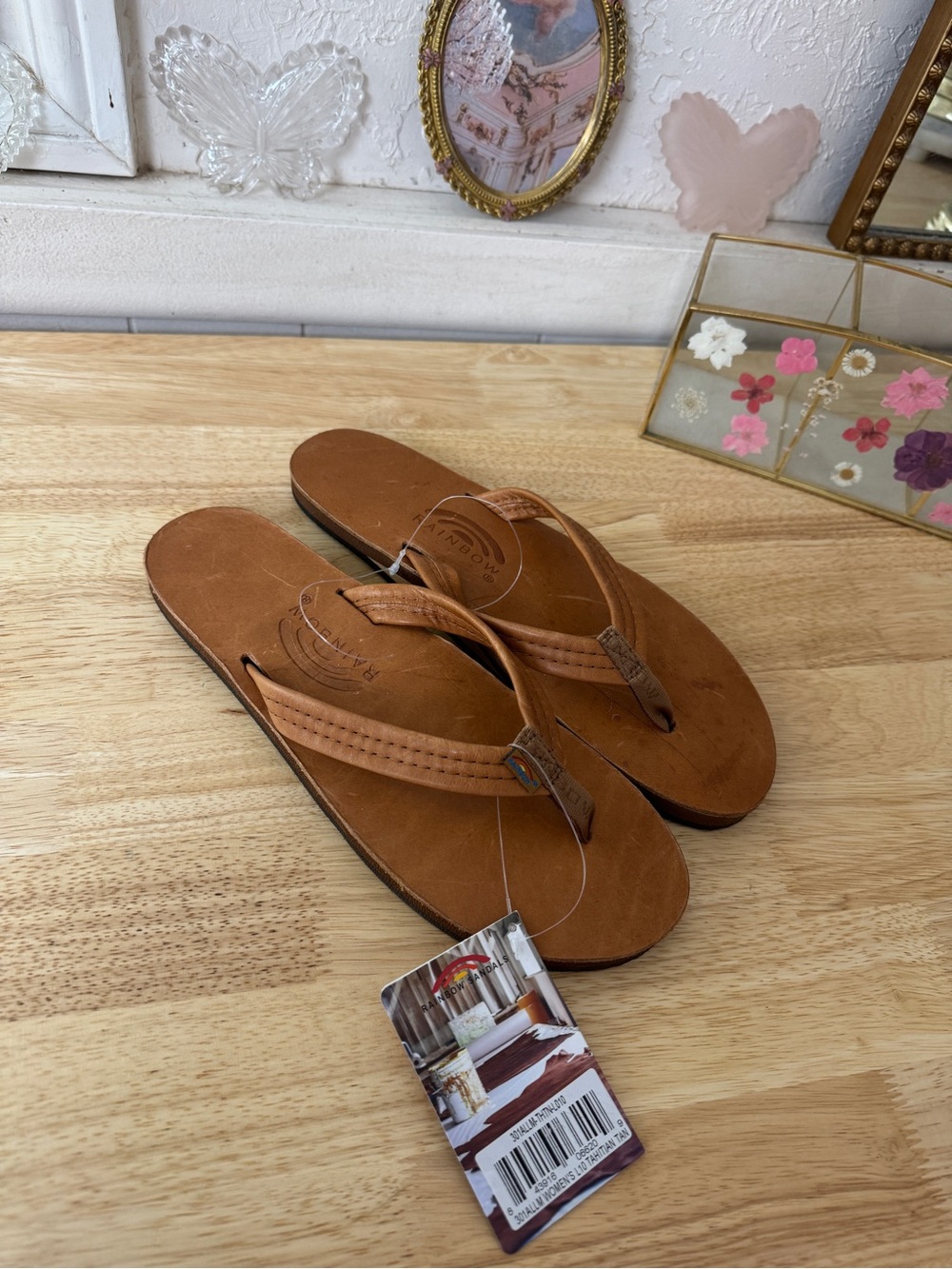 Rainbow Sandals Luxury Leather Thin Strap Flip Flops Tahitian Tan Women’s 10 NWT